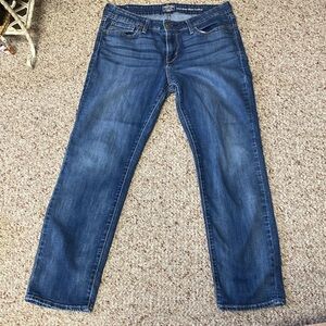 Levi’s Ladies Signature Mid-Rise Slim Cuffed Jeans